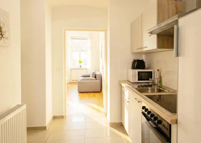 Near Wiener Stadthalle - Cozy 1br With Wifi & Tv Appartement
