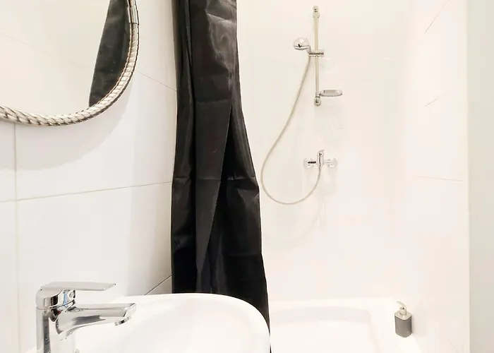 Near Wiener Stadthalle - Cozy 1br With Wifi & Tv